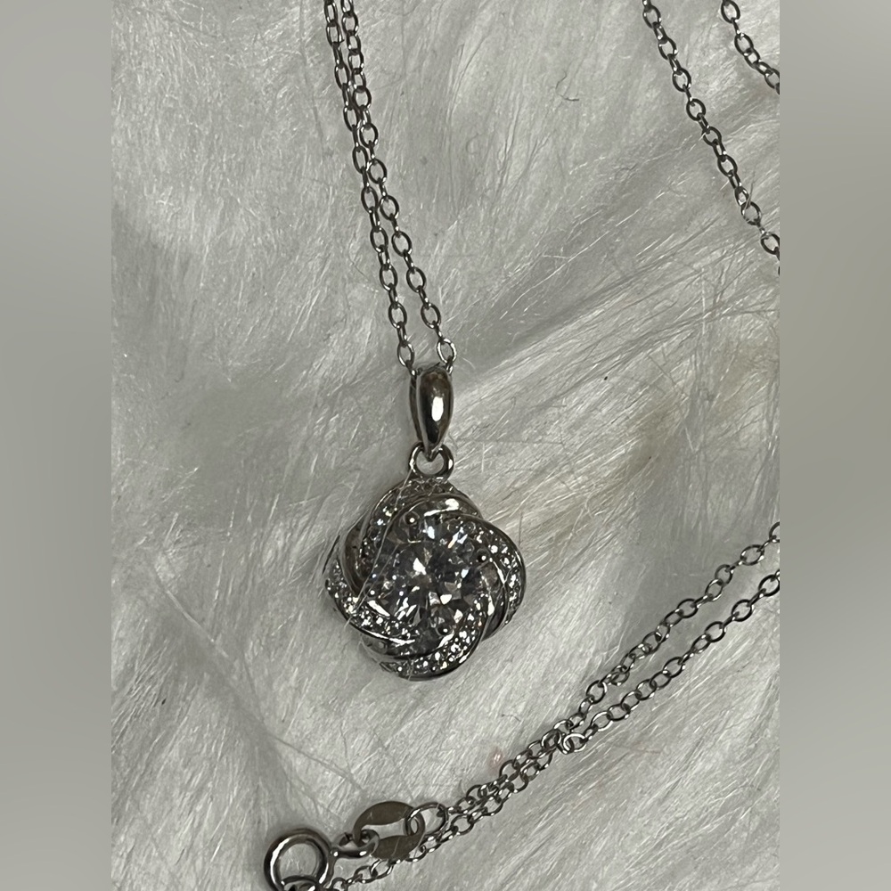 925 Silver Love Knot Necklace